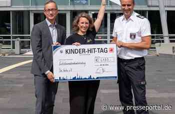 POL-HH: 260804-2. Nach dem Kinder-HIT-Tag - Polizei und Feuerwehr überreichen Spendenscheck