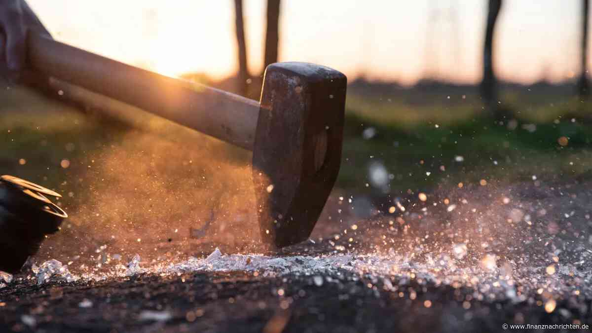 Michael Burry im Irrtum?: Dow-Jones-Schwergewicht Caterpillar mit brutalem Earnings-Beat!