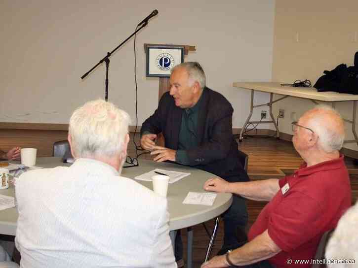 Mayor Ellis explains municipal financing at Probus Club meeting