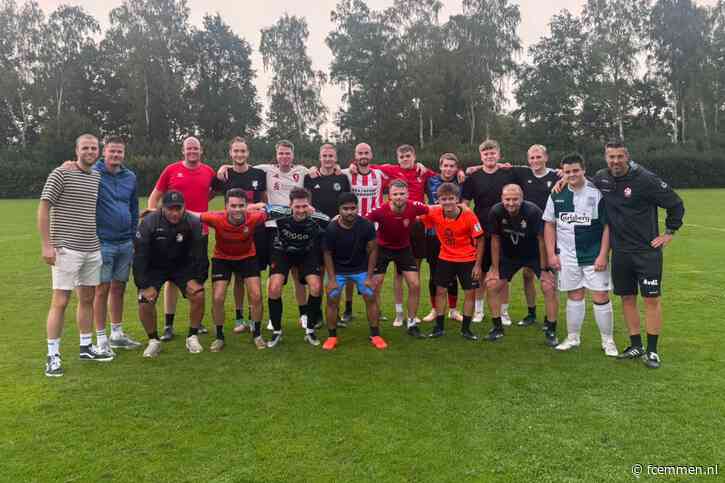 FC Emmen-trainers verzorgen bijzondere training voor VV Sleen