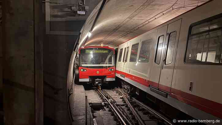 Fahrerlose U-Bahn touchieren sich bei Rangierfahrt