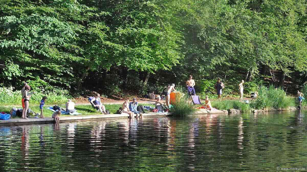 Deininger Weiher gesperrt: Auch Hunde dürfen nicht ins Wasser