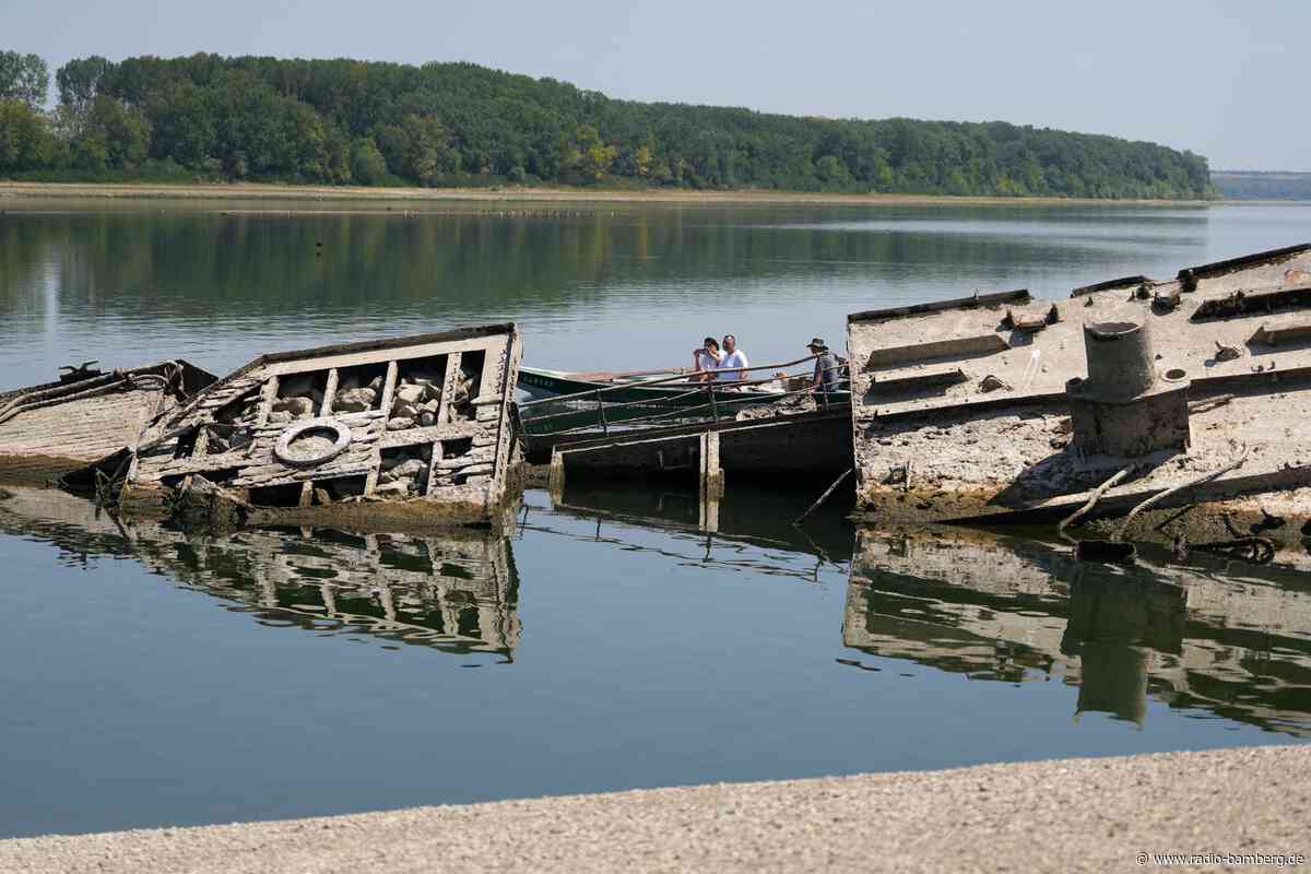 Donau-Niedrigwasser legt in Serbien Nazi-Schiffswracks frei