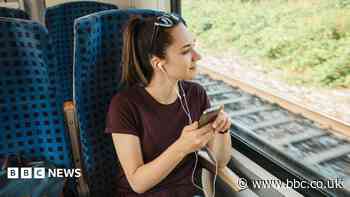 Half-price rail travel extended to 18-year-olds