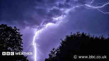 Thunderstorms and flash flood risk on final day of UK heatwave