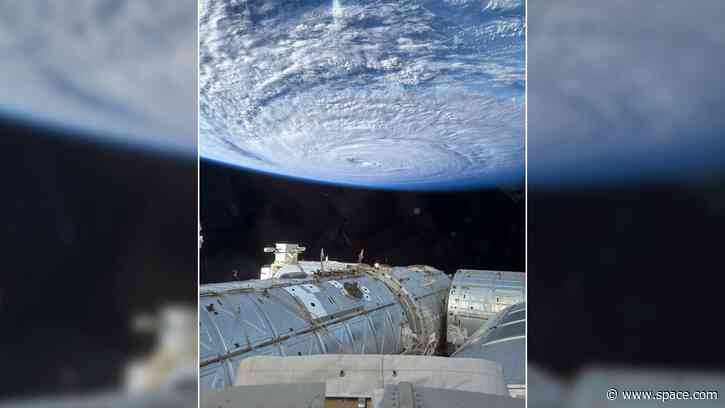 ISS astronaut spies a swirling super storm | Space photo of the day for Aug. 4, 2026