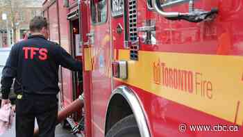Man dead in kitchen fire in Toronto's St. Jamestown neighbourhood