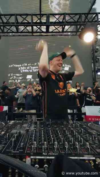 Ruben de Ronde hitting it in Vietnam 🇻🇳