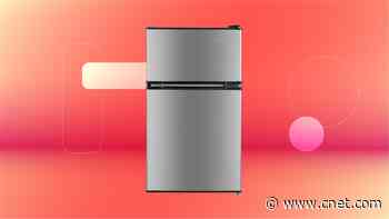 This $140 Adorable Insignia Minifridge Would Look Great in Your Dorm Room
