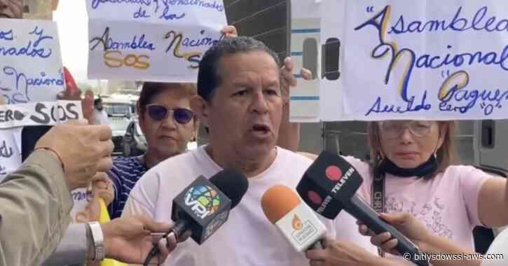 Jubilados y pensionados de la Asamblea Nacional exigen ser incluidos en el proceso de diálogo entre la oposición y el oficialismo