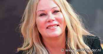 Christina Applegate na vier maanden ontslagen uit ziekenhuis