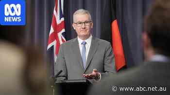 Burke's quiet visa change prioritises onshore workers