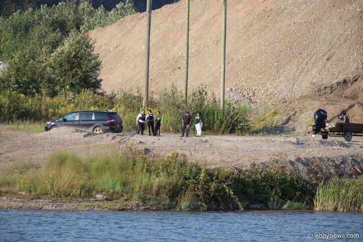 RCMP confirm 1 person died in mid-air plane crash in Chilliwack