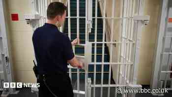 Justice secretary apologises to families affected by early release scheme