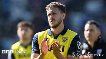 Tranmere sign experienced Oxford midfielder Vaulks