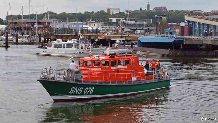 157 migranten gered van brandend schip in Het Kanaal
