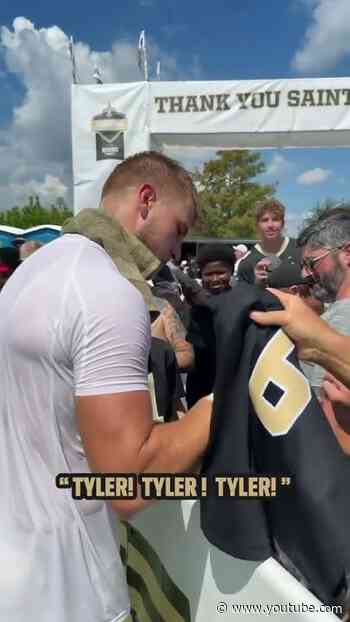 #Saints Fans cheer on Tyler Shough at Training Camp ✍ #nfl #shorts