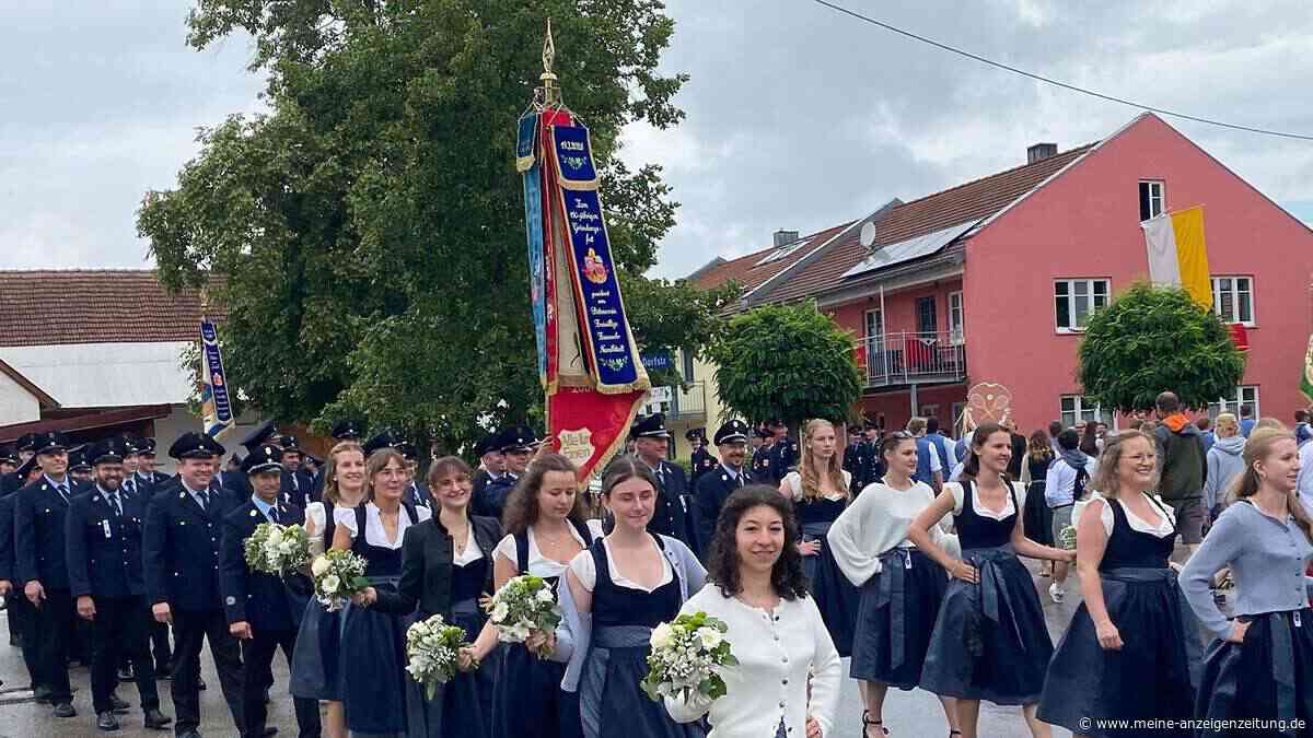 Feuerwehr Baumgarten feiert großes Jubiläum – Das „Weihwasser“ kam vom Himmel