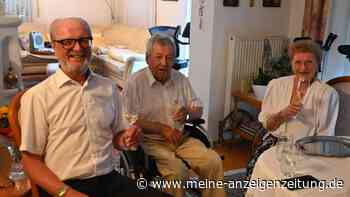 90-Jährige feiern 65. Hochzeitstag in Neufahrn – kennengelernt beim Fußball