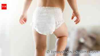 Do diapers affect a baby's ability to walk?