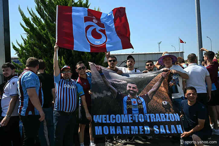 🎥 What a welcome! Mo Salah arrives in Türkiye ahead of surprise move 🔥