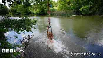 Water company defends CEO's £80,000 pay rise