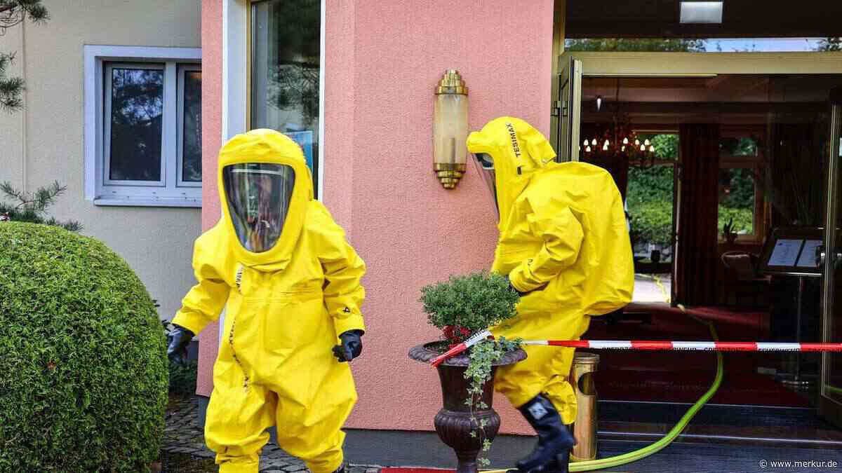 Beißender Geruch, fünf Verletzte in Klinik: Ammoniakalarm in Hotel in Iserlohn