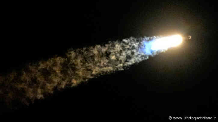 Un razzo di SpaceX si è schiantato sulla Luna a 8.700 km/h: creato un cratere di 27 metri