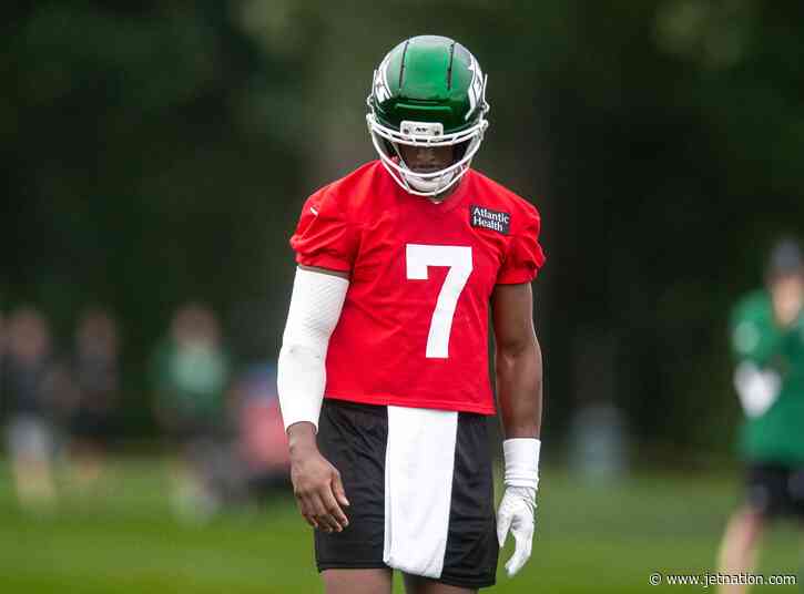 Jets Training Camp Report (Saturday): Geno Smith Leads Sharp Offensive Performance