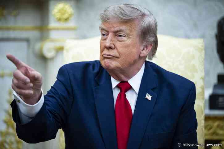 Trump defiende su política hacia Venezuela y reitera que es "un país feliz" pese a la tragedia por los terremotos