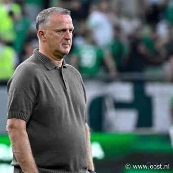 LIVE | Van den Brom onderschat geen enkele club: 'Ook DAC heeft goede spelers'