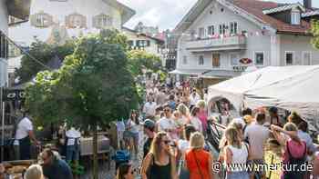 Kulinarischer Abend in Miesbach: Volle Gassen, Musik und Spezialitäten