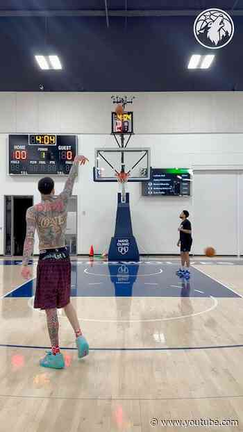 Melo Is A Bucket 🪣