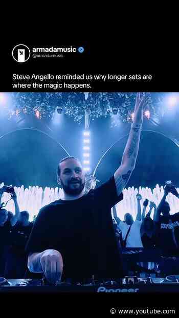 Steve Angello playing a 3 hour set at Crystal Garden