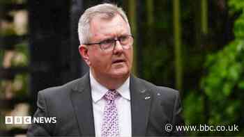Head of NI Civil Service asks staff to report any Jeffrey Donaldson abuse