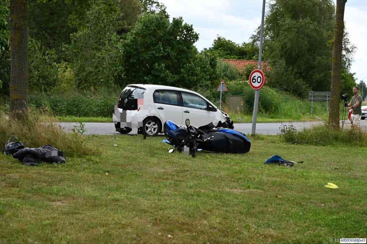 Motorrijder ernstig gewond na aanrijding met auto bij Finsterwolde