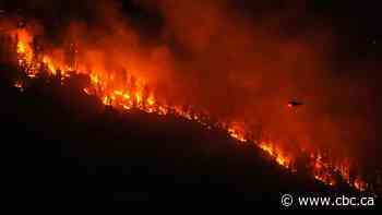 B.C. wildfire conditions 'explosive and extremely dangerous' as crews brace for more heat, dry lightning