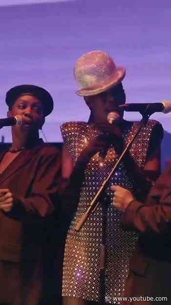 Grace Jones performs ‘Pull Up To The Bumper’ at Glitterbox Amnesia 🪩 #gracejones