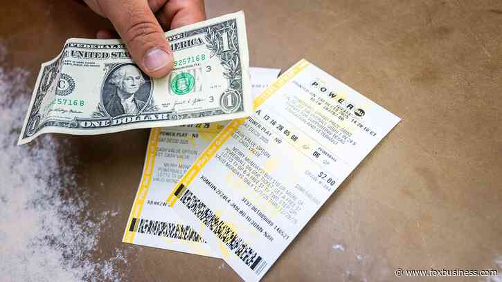Powerball jackpot soars to $786M: Expert tips for what to do if you win