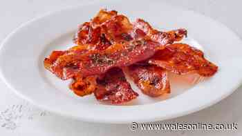 Bacon will be 'perfectly crisp' if you add 1 unexpected ingredient to pan