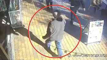Hero who tried to stop thieves dies after beating from kids as young as 12