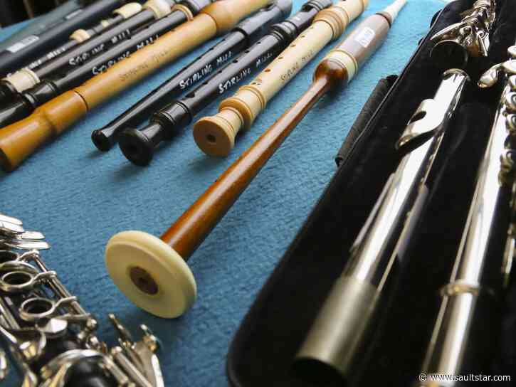 Gartshore, junior instructors teach music in 1976: IN OTHER YEARS