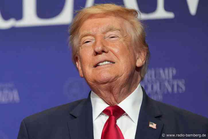 Trump tritt Berichten über Waffenengpässe entgegen und droht