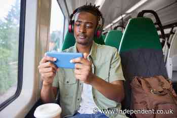 Half-price train travel extended to 18-year-olds in major change to 16-17 railcard