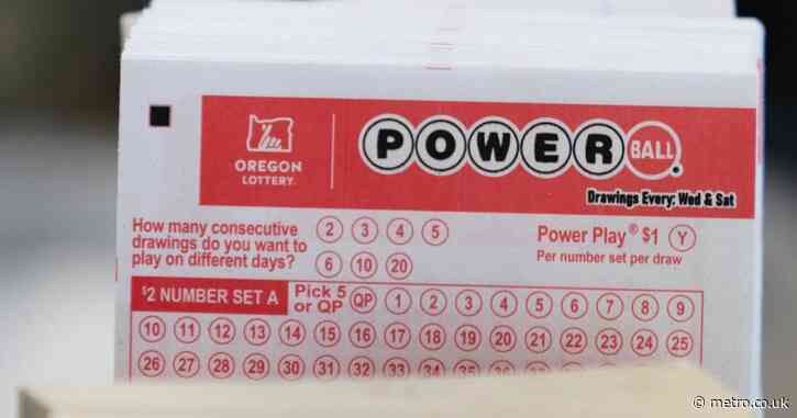 Powerball jackpot rolls over to £444,000,000 after no one wins