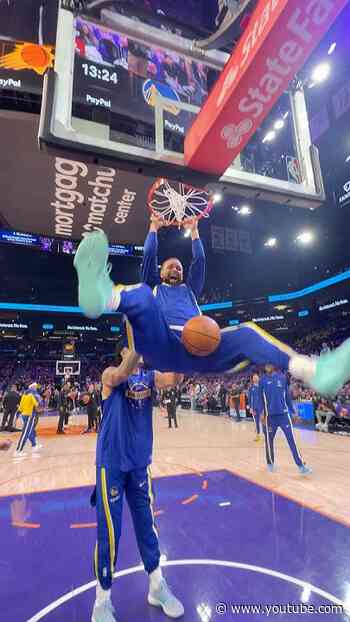 Stephen Curry Dunks ⁉️🤯 | #shorts