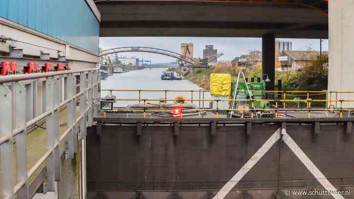 Doorvaart Marientor in Zollhafen Duisburg lange tijd dicht