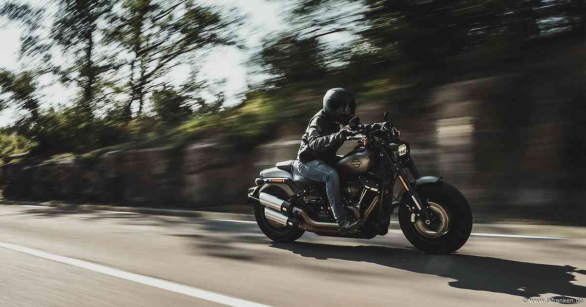 Unfall in Strullendorf: Harley-Davidson-Fahrer schwer verletzt