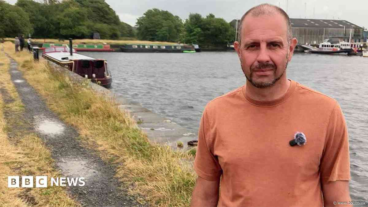 Lancaster Canal boaters frustrated by water shortage