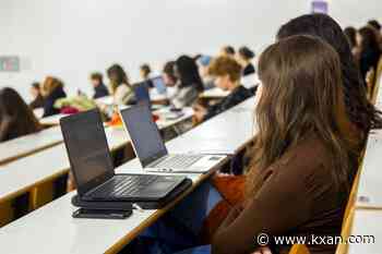 18-year-old professor earns Guinness World Record